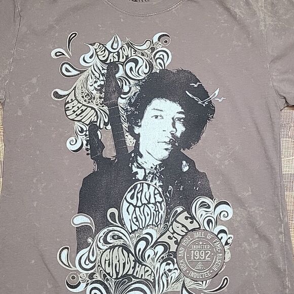 Rock & Roll Hall of Fame Authentic Jimi Hendrix Graphic Tee-shirt Size Medium - Picture 3 of 13